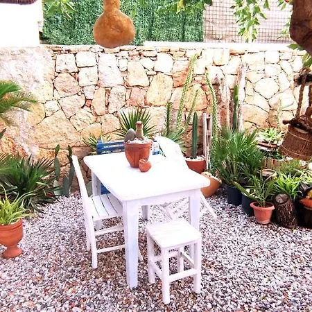 Central, Stylish, 2br, 2bathr, Fast Wifi, Fr-parking, Terrace & Garden ヴィラ ボドルム