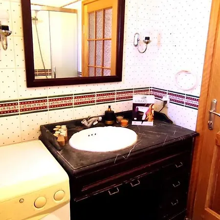 Villa Central, Stylish, 2br, 2bathr, Fast Wifi, Fr-parking, Terrace & Garden Bodrum