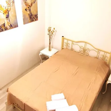 Central, Stylish, 2br, 2bathr, Fast Wifi, Fr-parking, Terrace & Garden * Bodrum